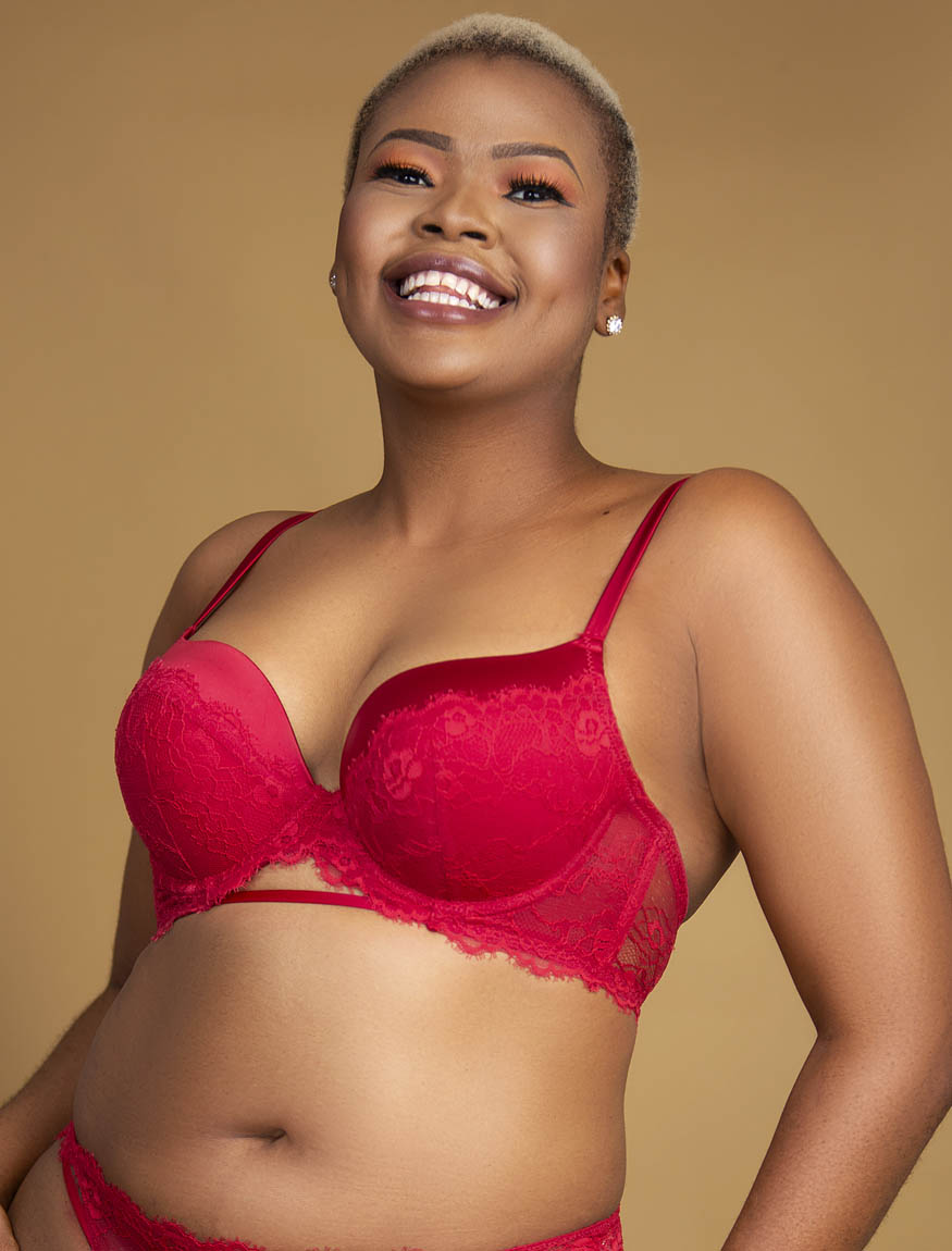 Dorina Plus Size Diaz lace bra with strapping detail in red