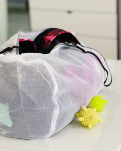 Heavy Duty Lingerie Bag with Wash Balls