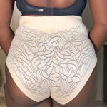 Essentials Seductive Stencil Shaping Brief, Almond