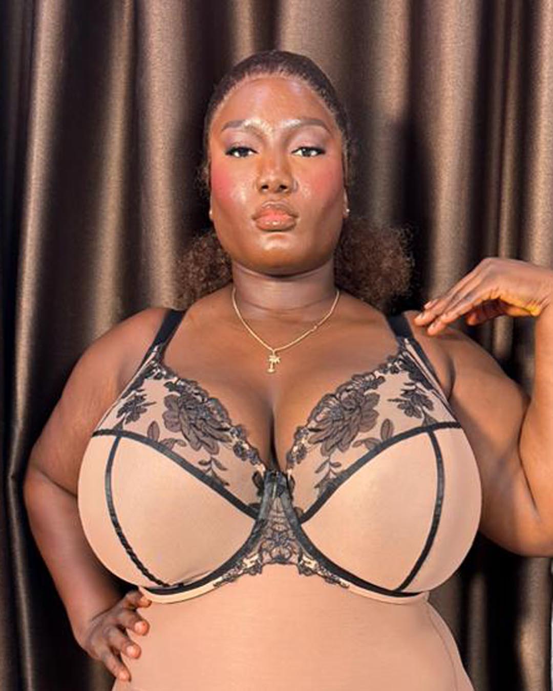 Elomi Teagan Underwire Plunge Bra, Cafe Au Lait EL302602CA (1) Elomi Teagan Underwire Plunge Bra, Cafe Au Lait - Image 1